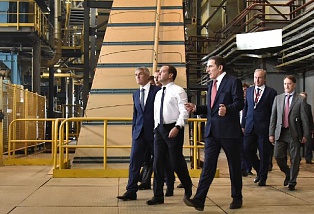 Дмитрий Медведев посетил ДОК "Калевала"